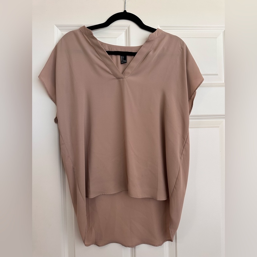 Forever 21 beige top size small